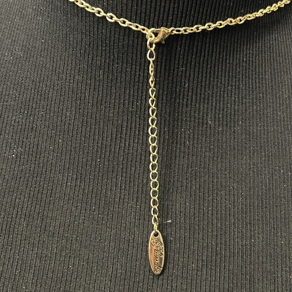 Initial “C” stone design necklace - Picture 4 of 4